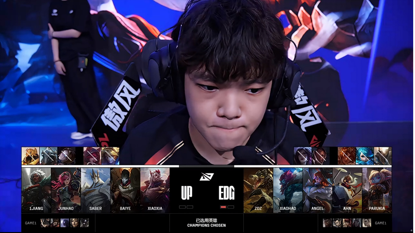 HKA翻盘EDG,Tarzan打出惊人五杀峡谷大战小组赛,引爆全场热议的简单介绍 HKA翻盘EDG,Tarzan打出惊人五杀峡谷大战小组赛,引爆全场热议的简单介绍