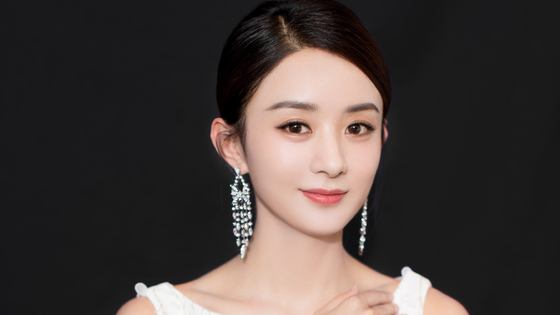 贝蒂斯全面压制里昂5.6射门仅1射正，奥纳纳成决胜关键先生！