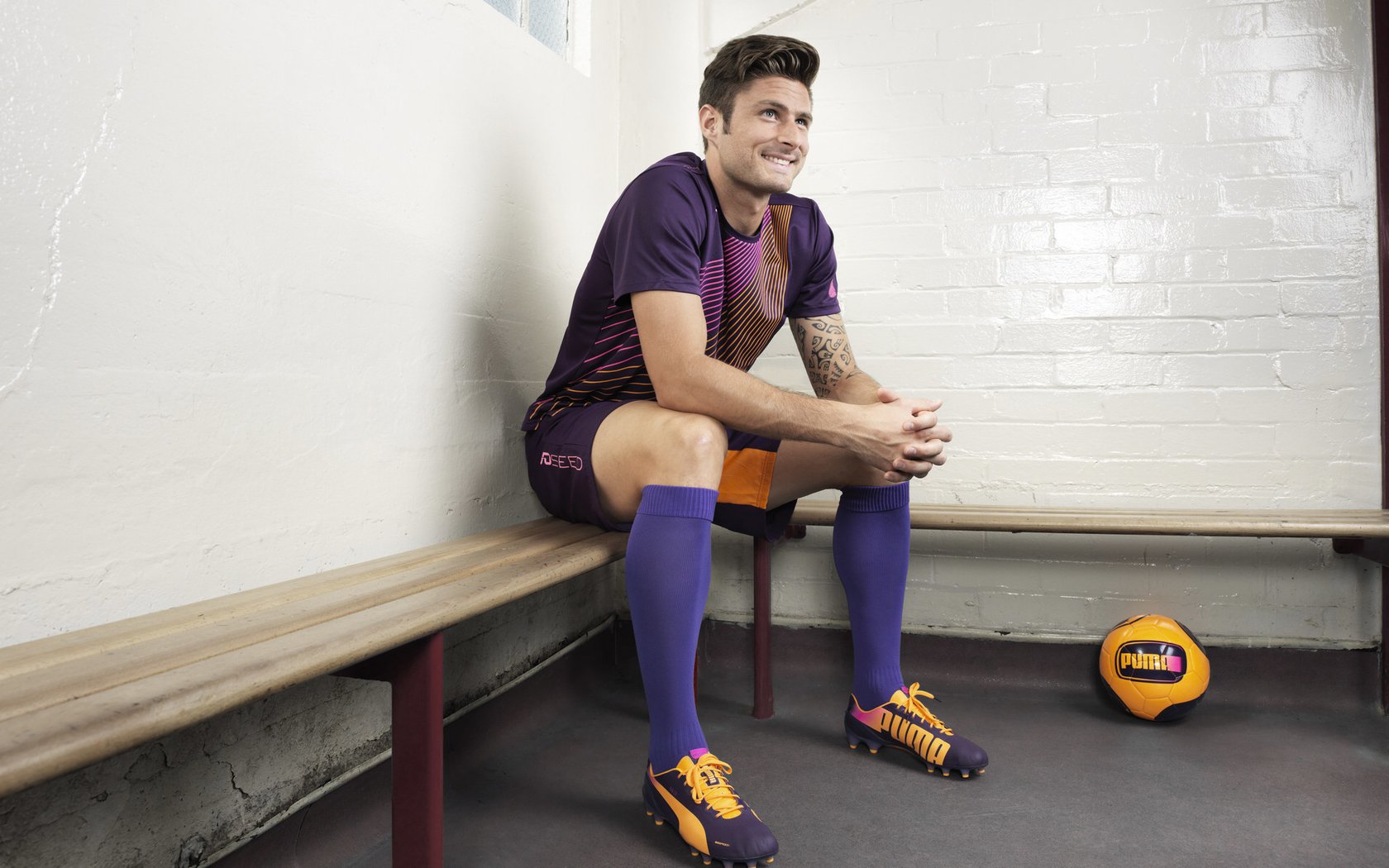 霍勒迪单核驱动！新疆队第三节觉醒逆转活塞